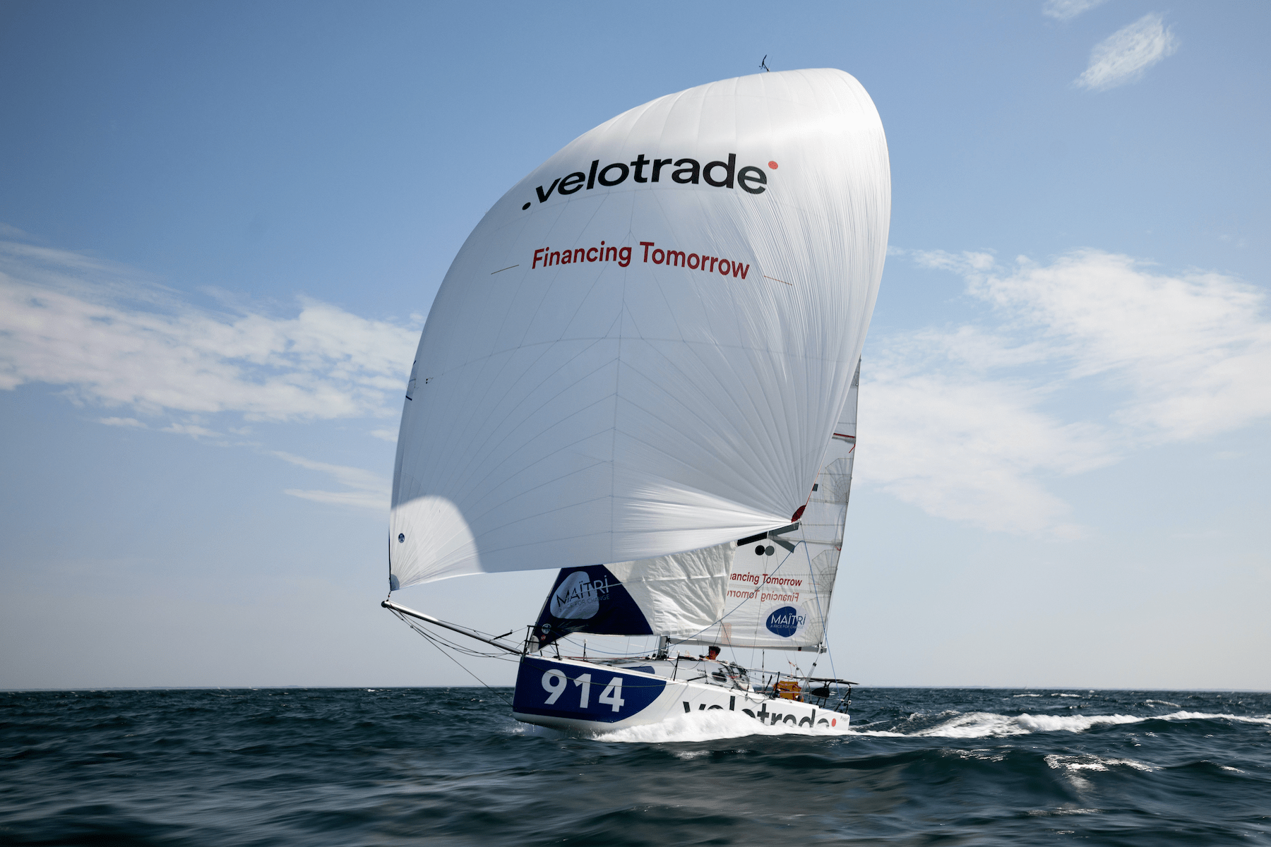 Velotrade sailboat full shot during Mini Gascogna 2021.